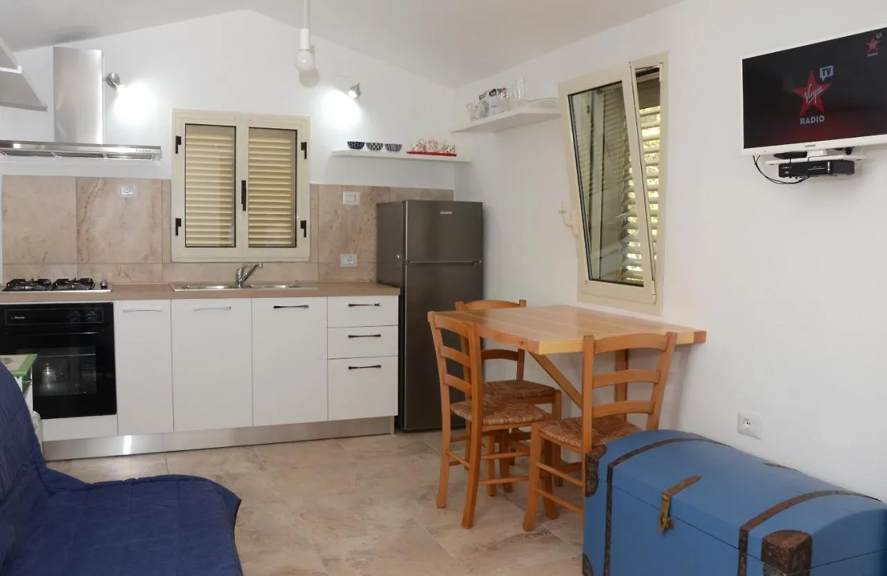 Apartments Villa Corrias 卡拉·利贝罗托 意大利